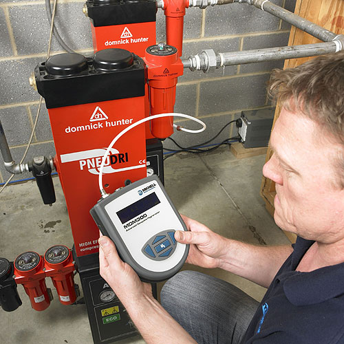 密析爾MDM300便攜式露點(diǎn)儀的特征？